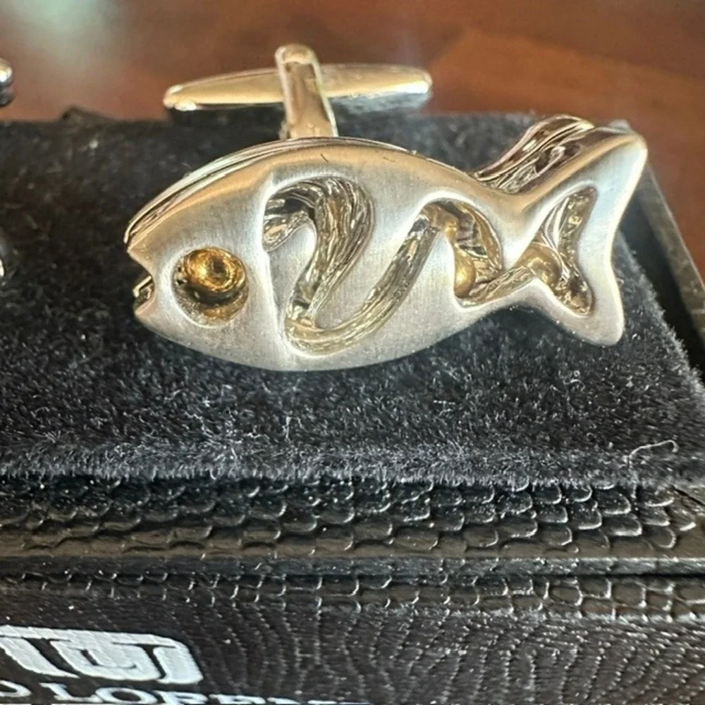 Umo Lorenzo Mens Silver Tone Fish Cufflinks Gold Eye Cutout Design with Box